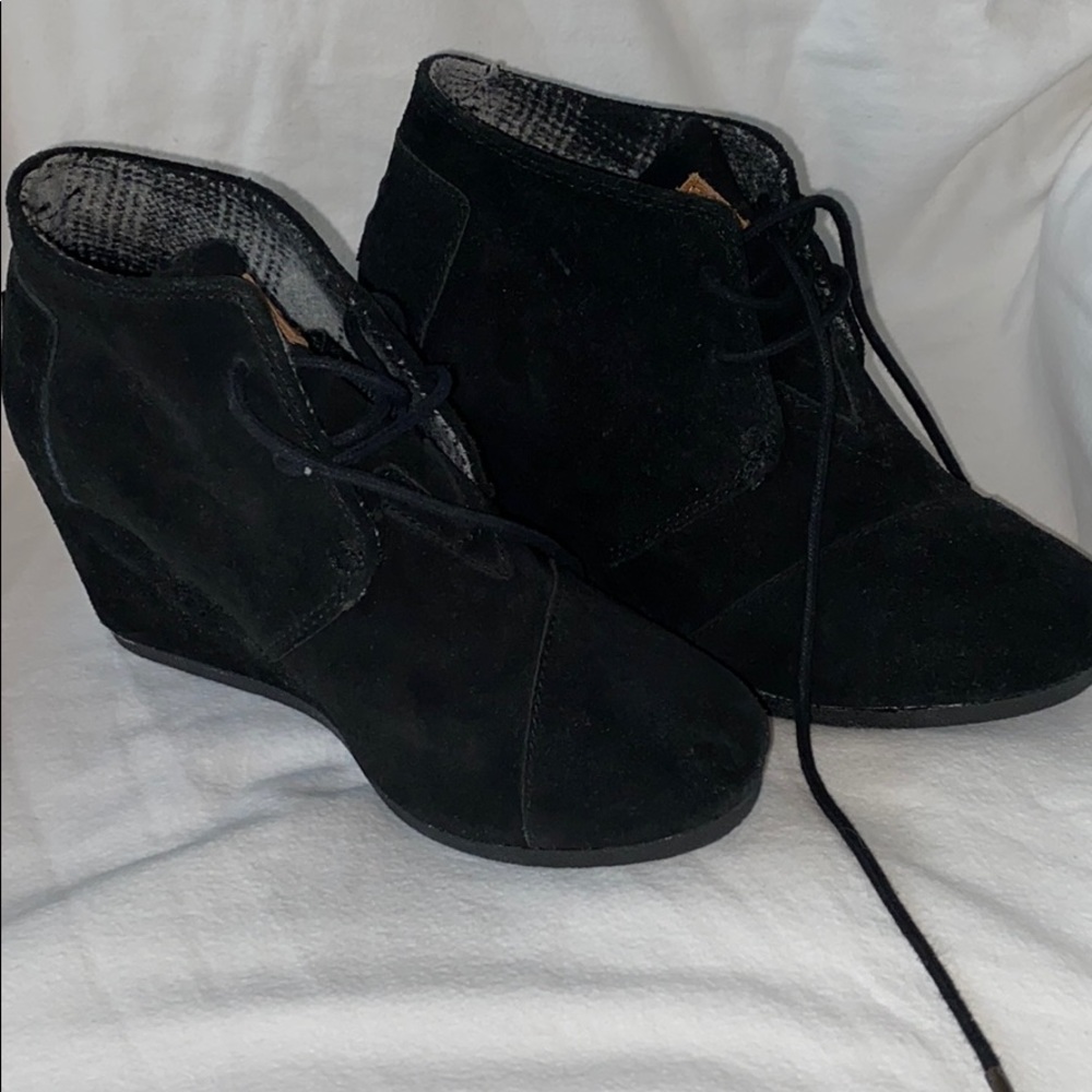 Tom’s Lace Up Bootie Wedges
